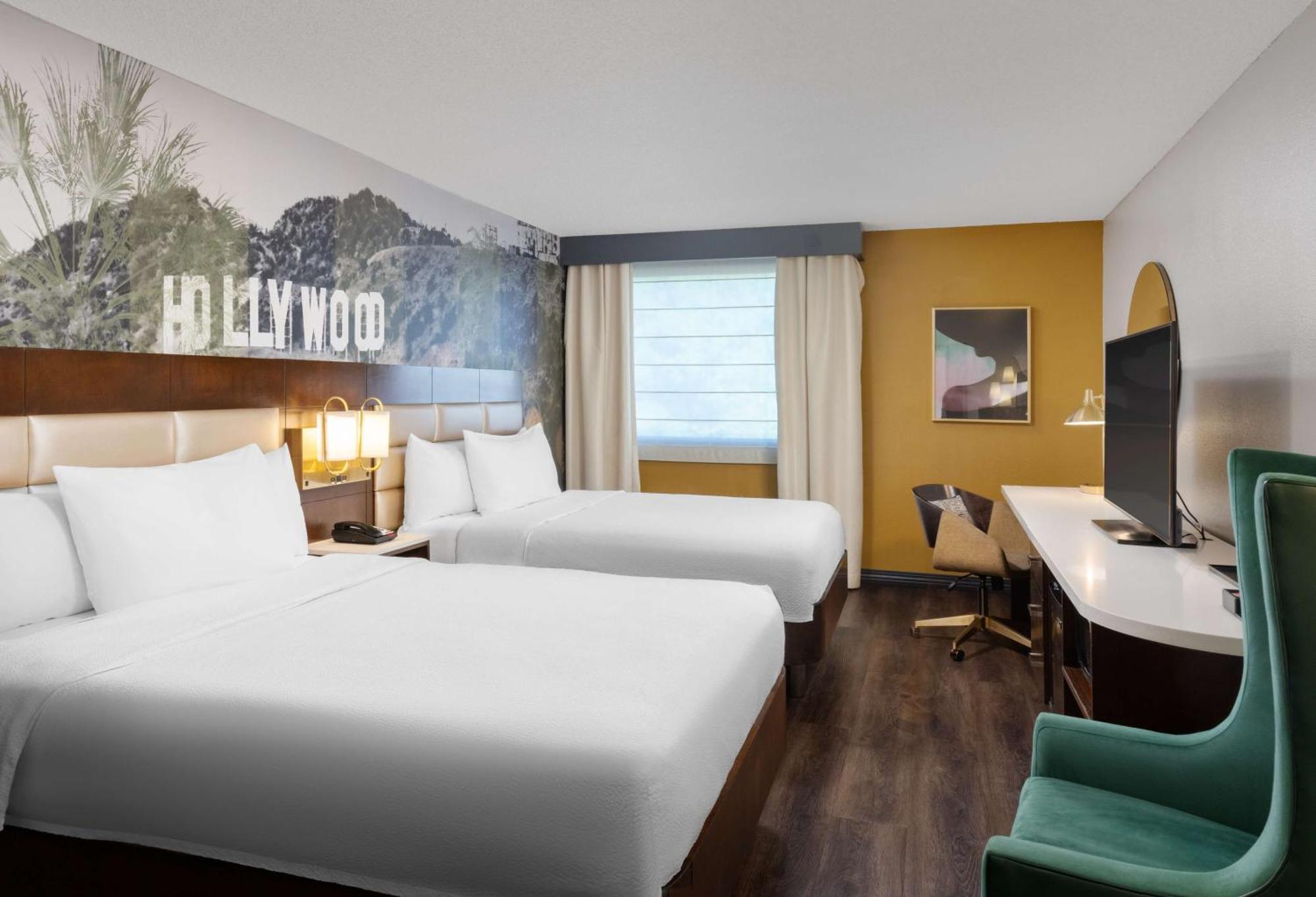 Hilton Garden Angeles / Hollywood Hotel