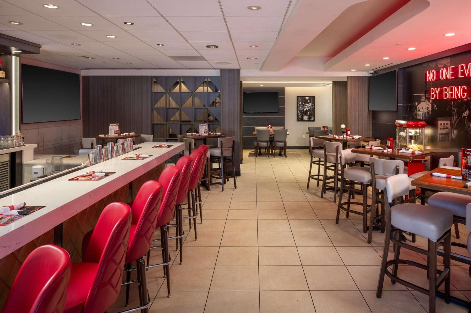 Hotel Hilton Garden Angeles / Hollywood 3*