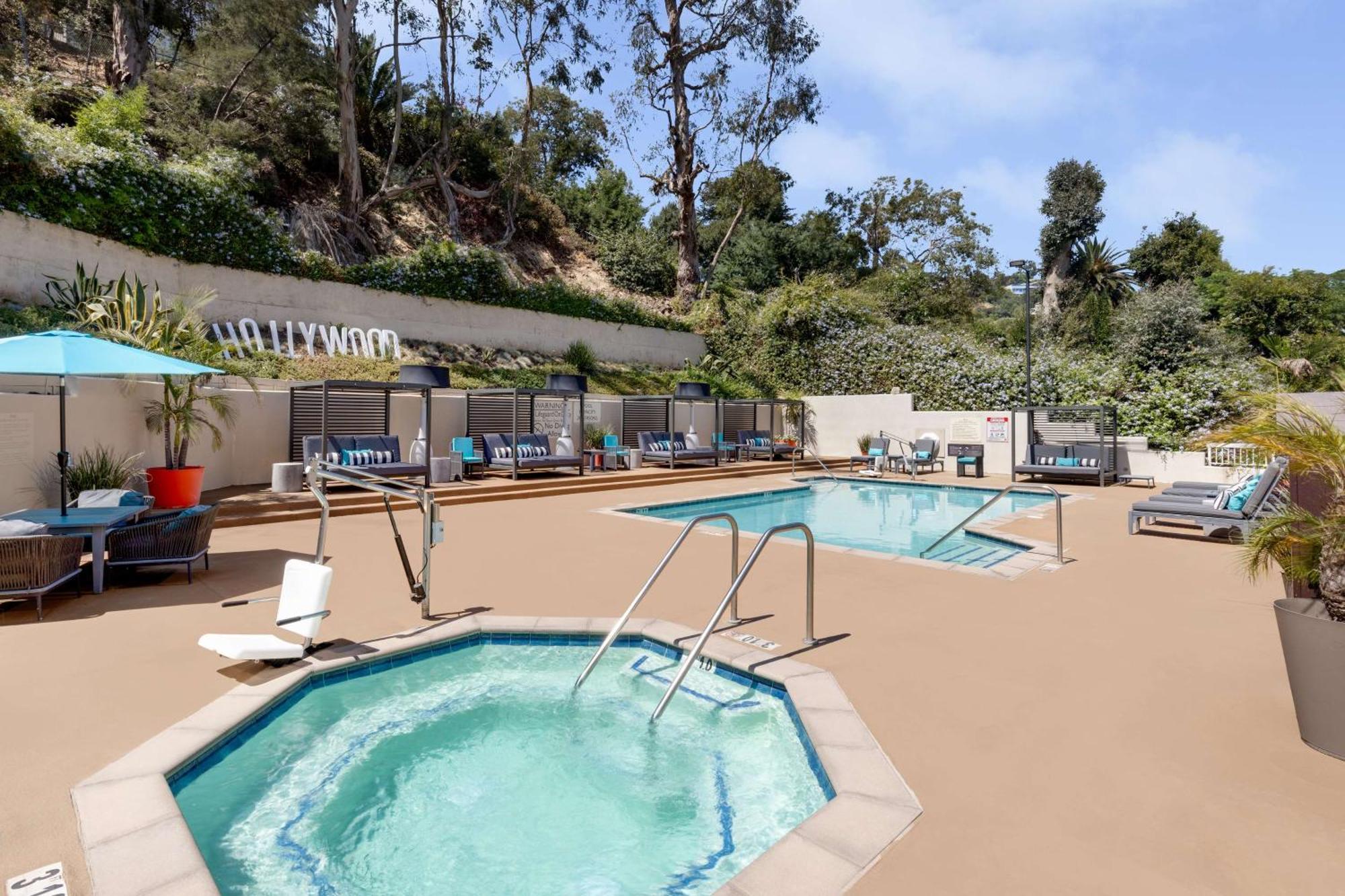 Hilton Garden Angeles / Hollywood Hotel