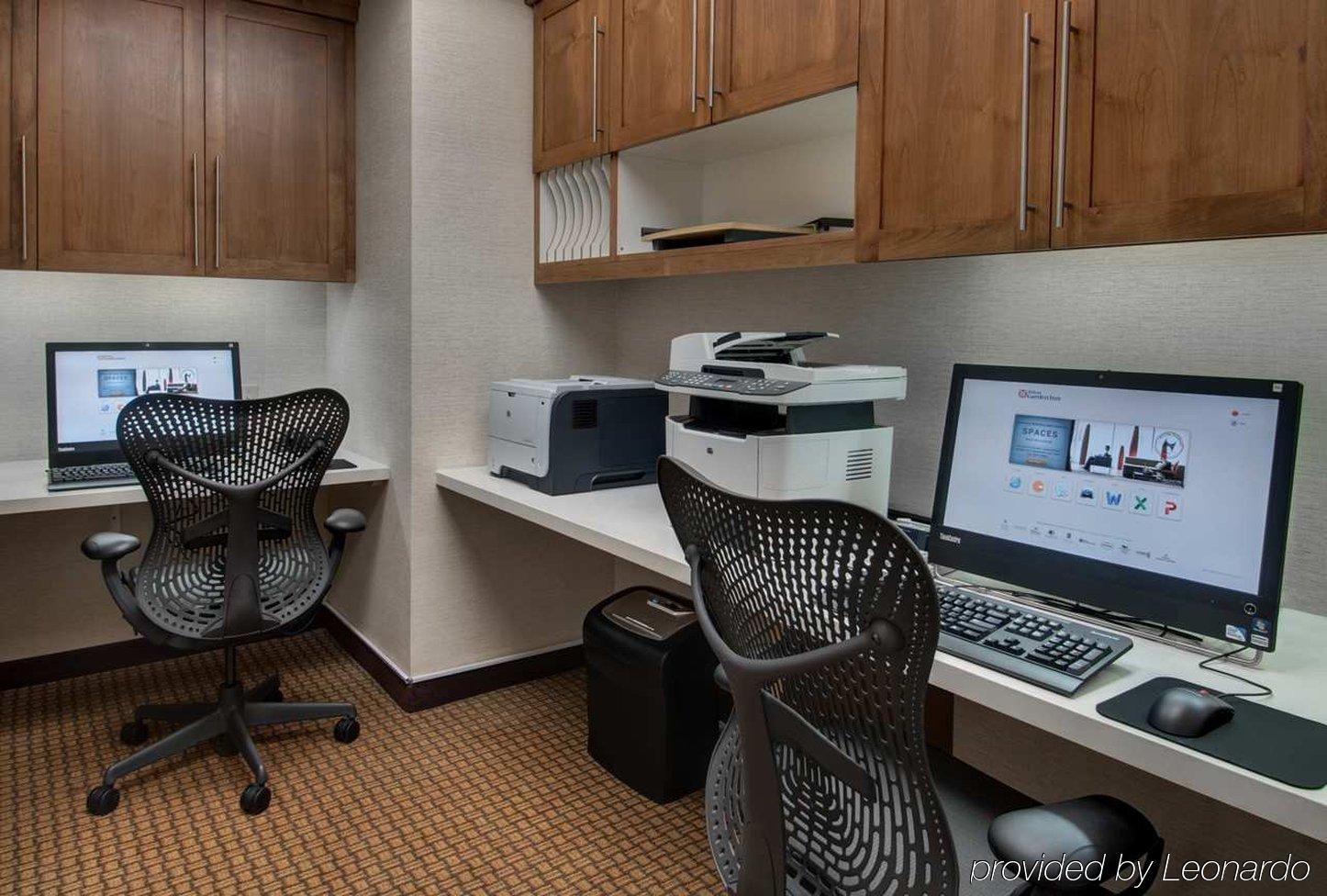 Hotel Hilton Garden Angeles / Hollywood 3*