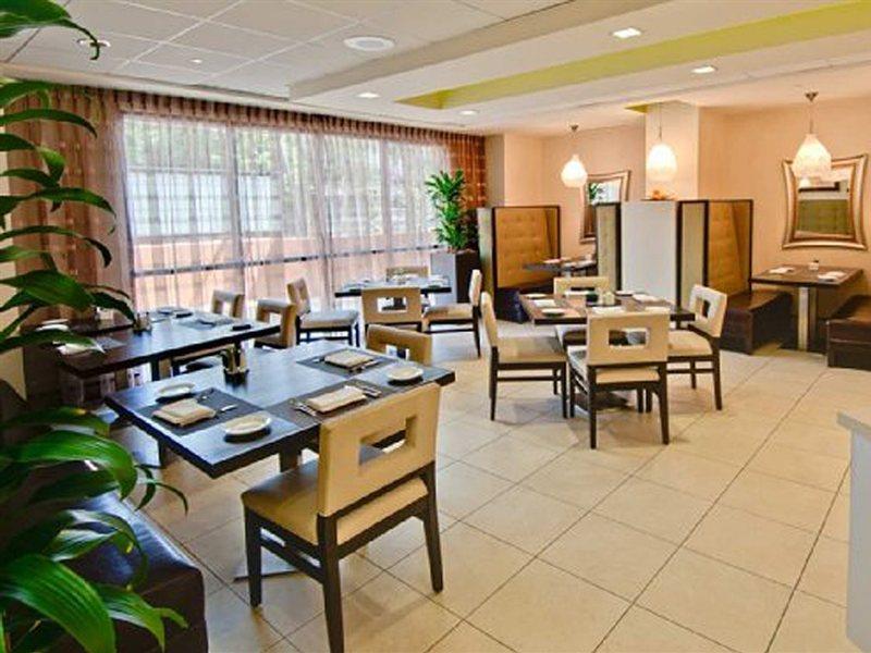Hotel Hilton Garden Angeles / Hollywood